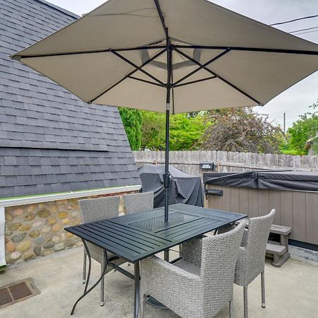 Puget Sound Cabin With Hot Tub And Water Views! Bremerton Exterior foto